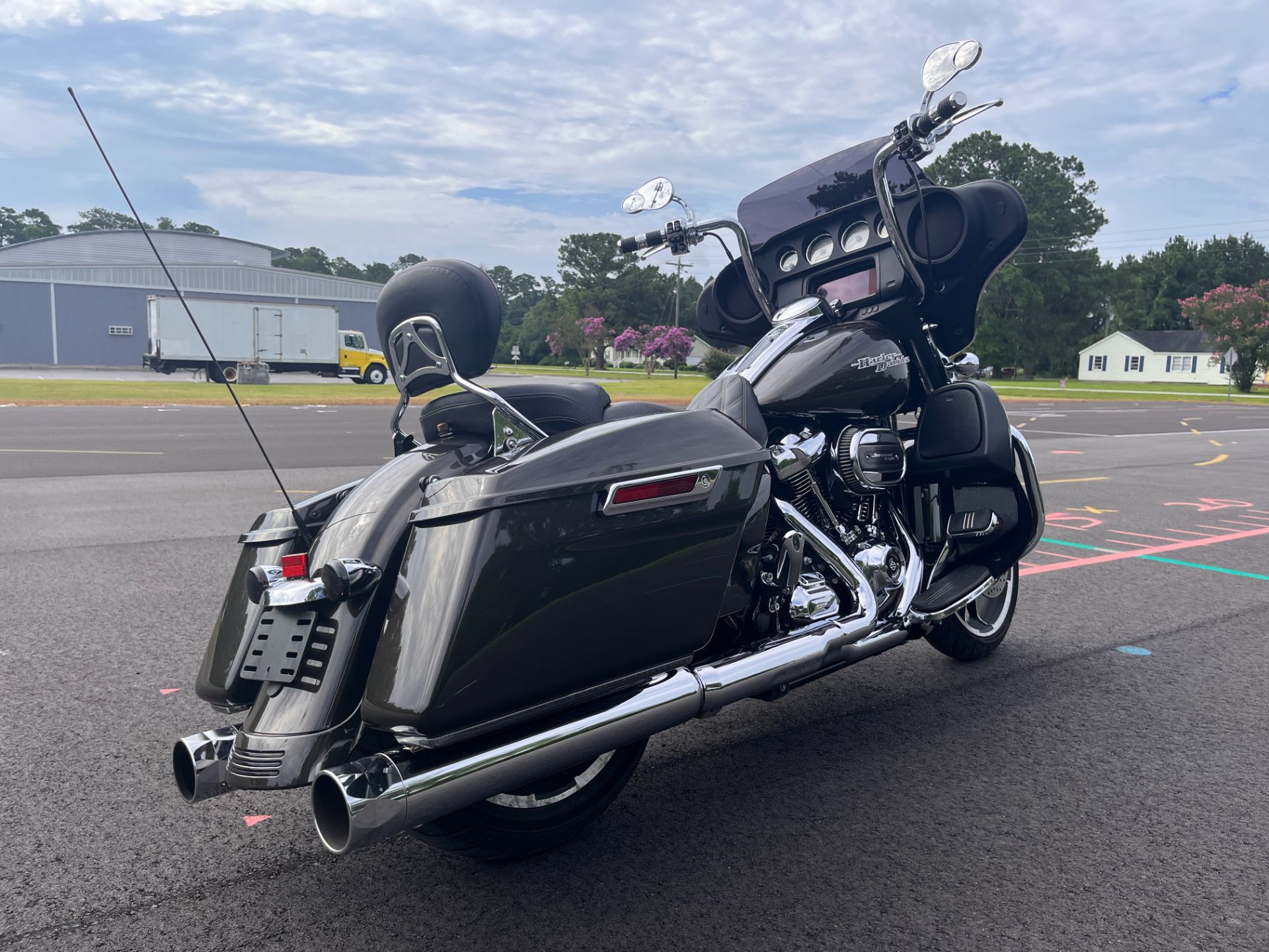 2021 Harley-Davidson Street Glide® in Jacksonville, North Carolina - Photo 6