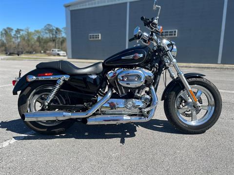 2015 Harley-Davidson 1200 Custom in Jacksonville, North Carolina - Photo 1
