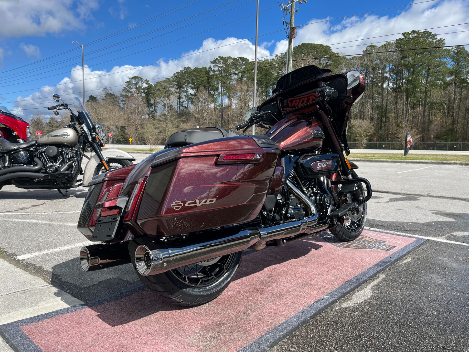 2024 Harley-Davidson CVO™ Street Glide® in Jacksonville, North Carolina - Photo 5