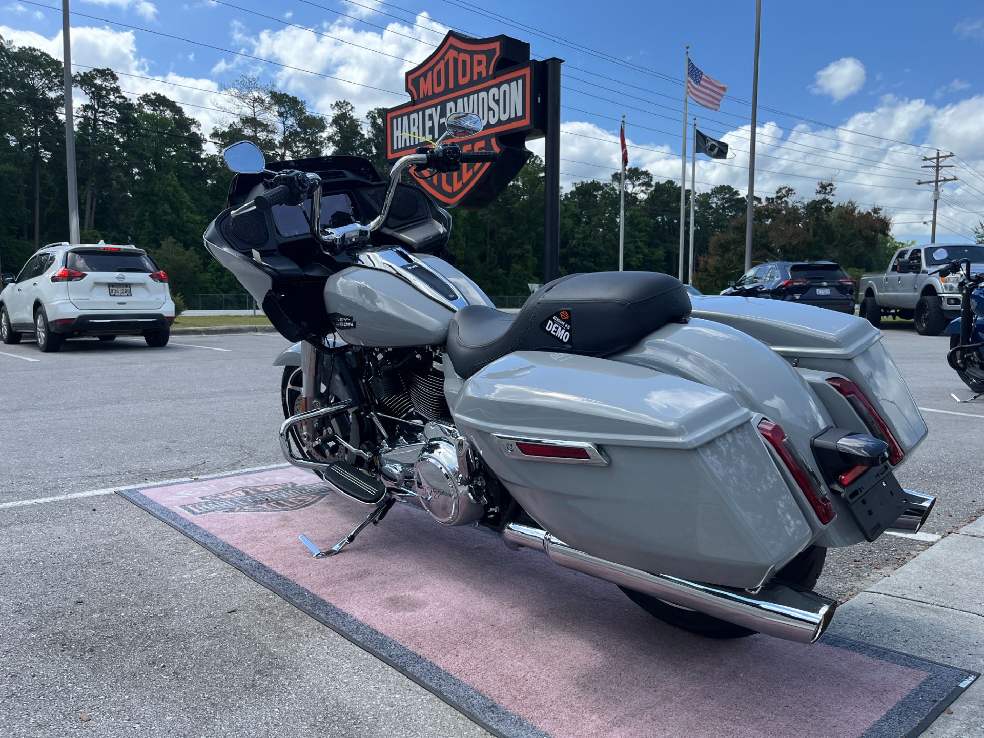 2024 Harley-Davidson ROAD GLIDE in Jacksonville, North Carolina - Photo 6