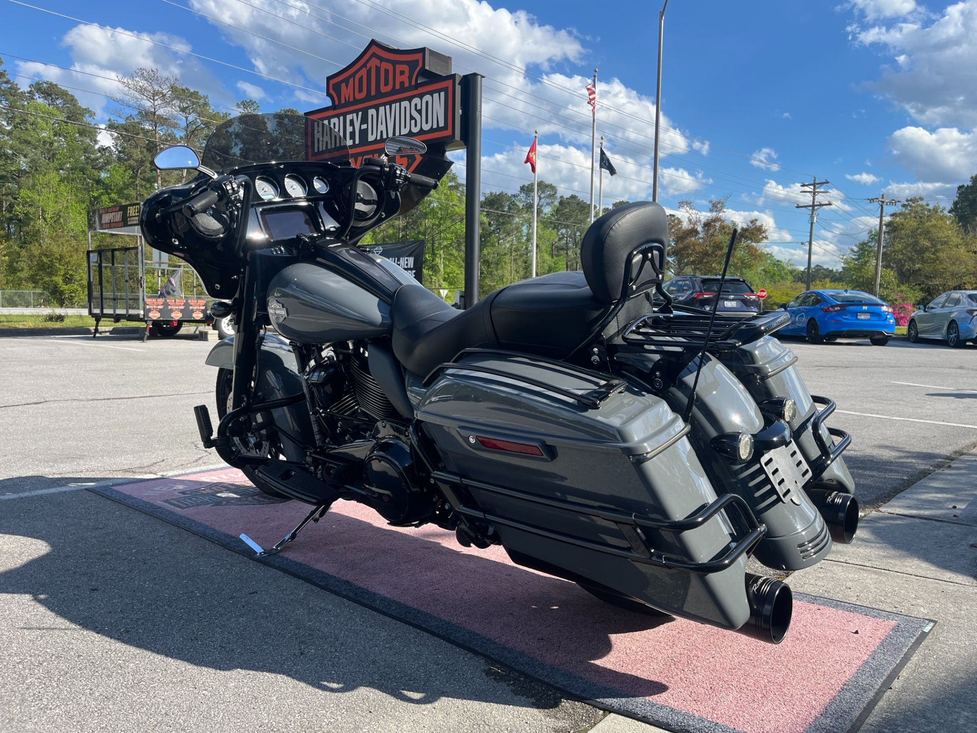 2022 Harley-Davidson Street Glide® Special in Jacksonville, North Carolina - Photo 6