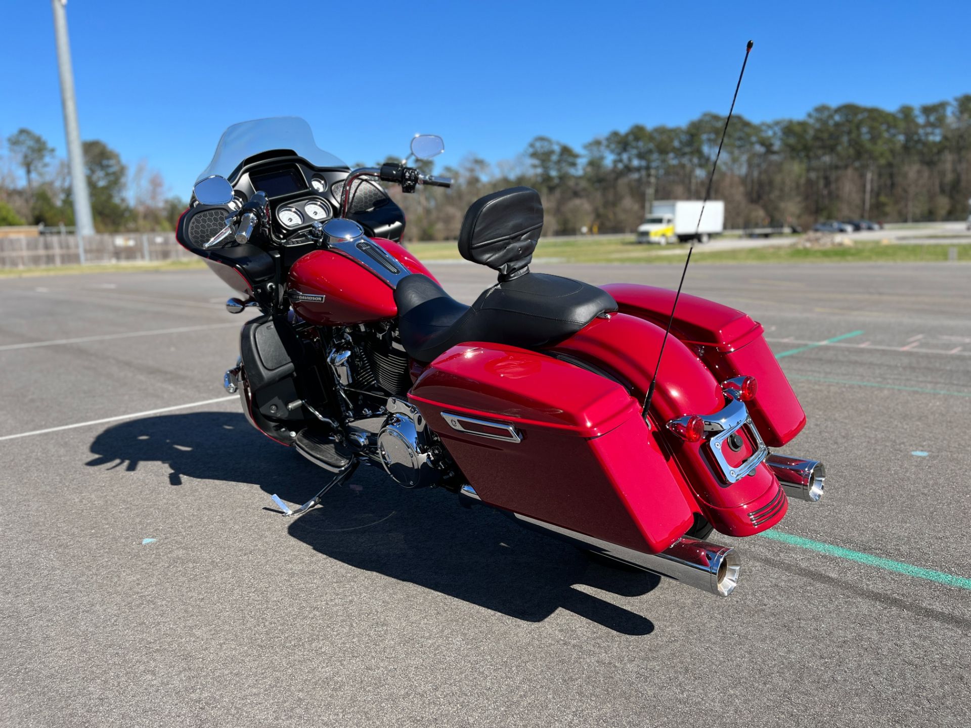 2021 Harley-Davidson Road Glide® in Jacksonville, North Carolina - Photo 4