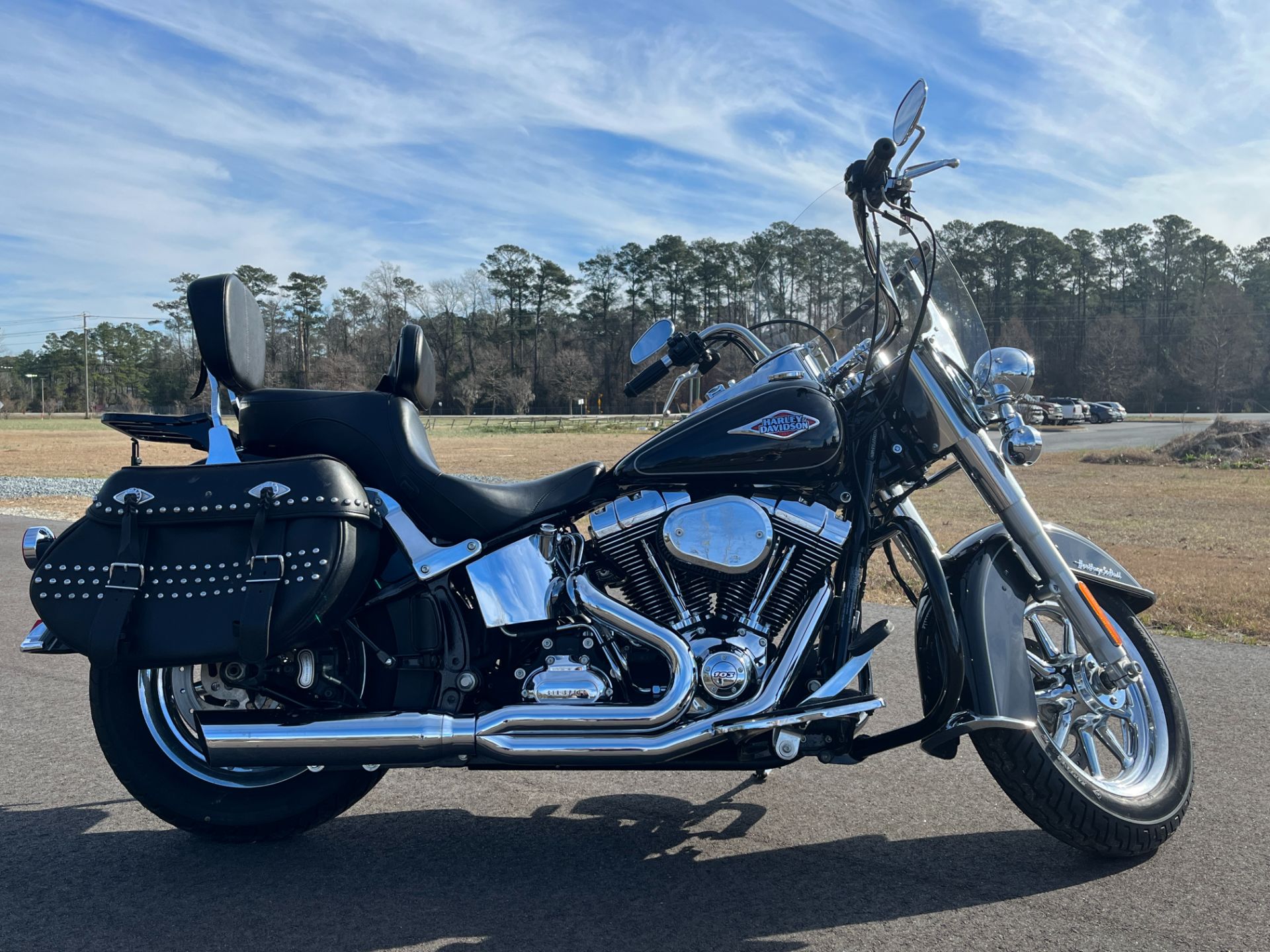 2015 Harley-Davidson Heritage Softail® Classic in Jacksonville, North Carolina - Photo 2