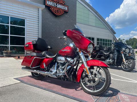 2019 Harley-Davidson Street Glide® in Jacksonville, North Carolina - Photo 4