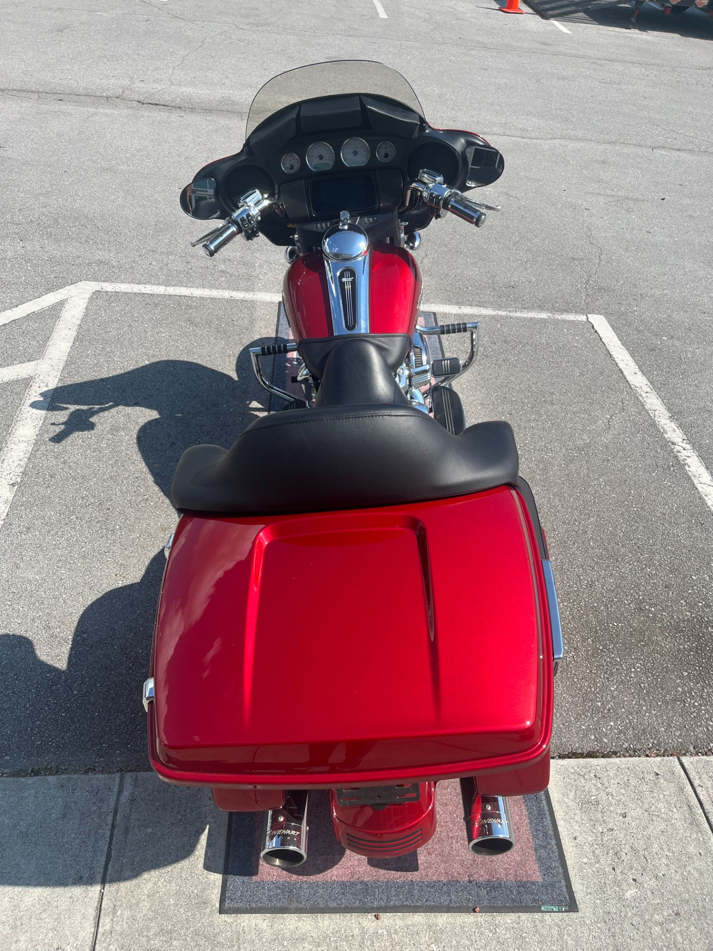 2019 Harley-Davidson Street Glide® in Jacksonville, North Carolina - Photo 10
