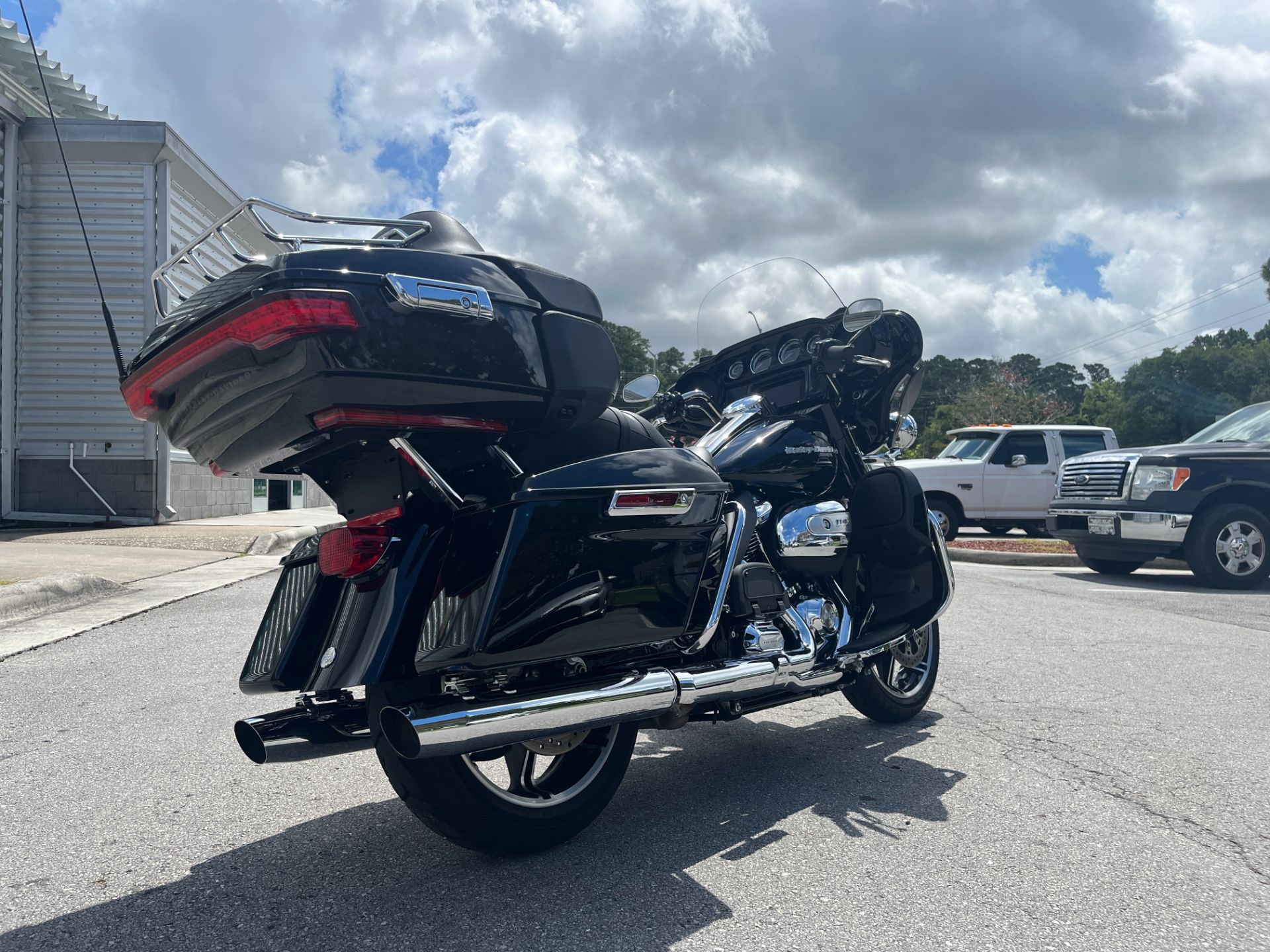 2022 Harley-Davidson Ultra Limited in Jacksonville, North Carolina - Photo 6