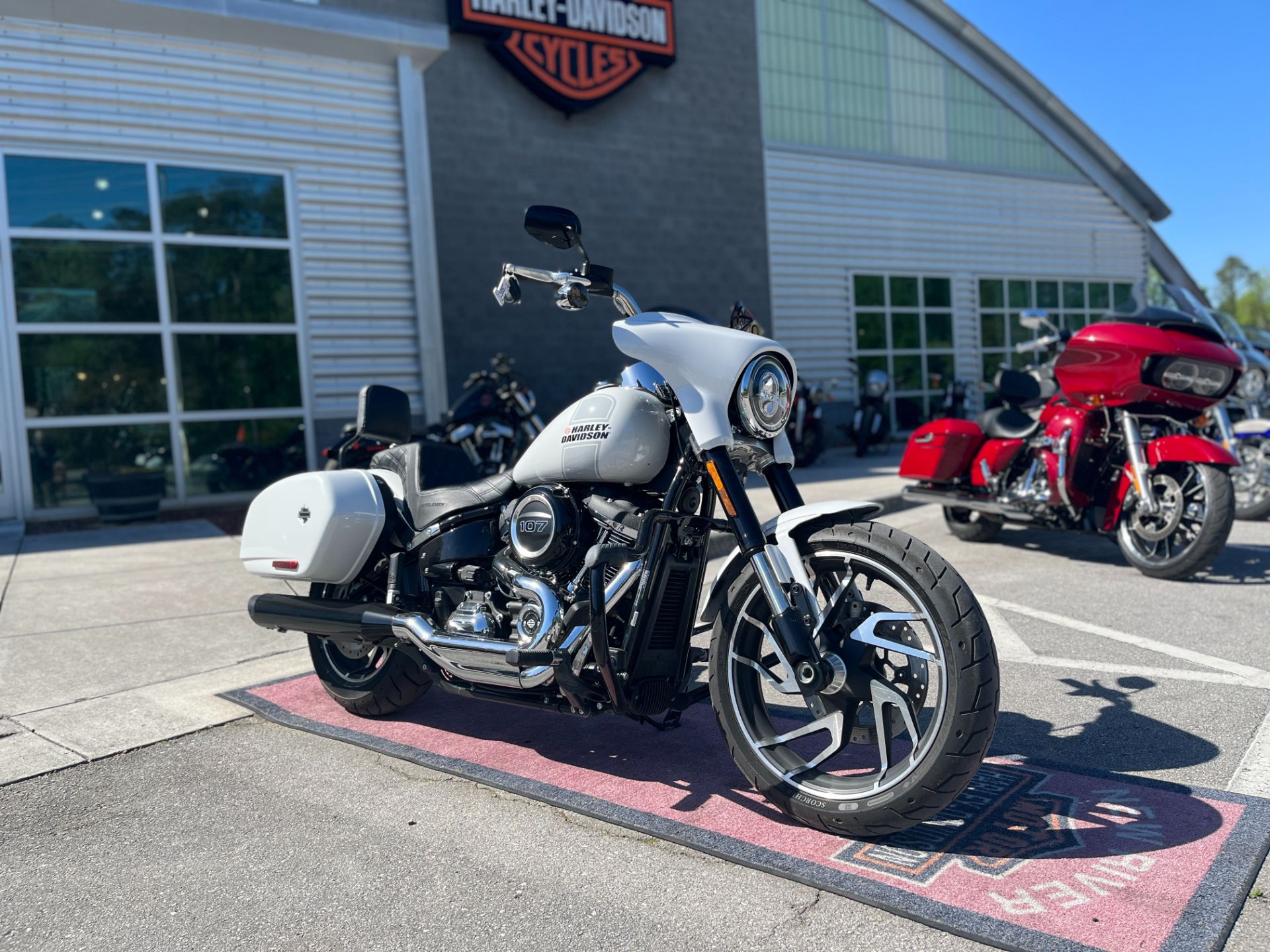 2021 Harley-Davidson Sport Glide® in Jacksonville, North Carolina - Photo 4