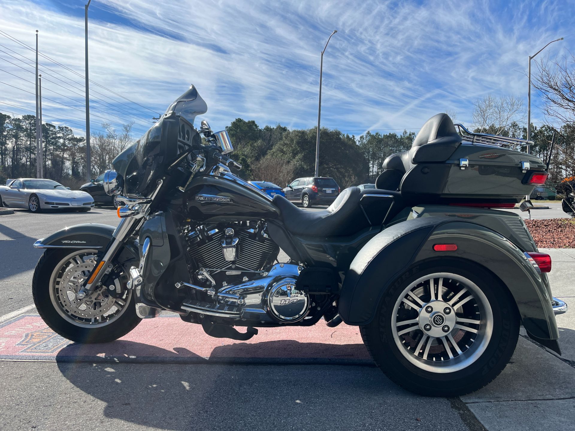 2021 Harley-Davidson Tri Glide® Ultra in Jacksonville, North Carolina - Photo 2