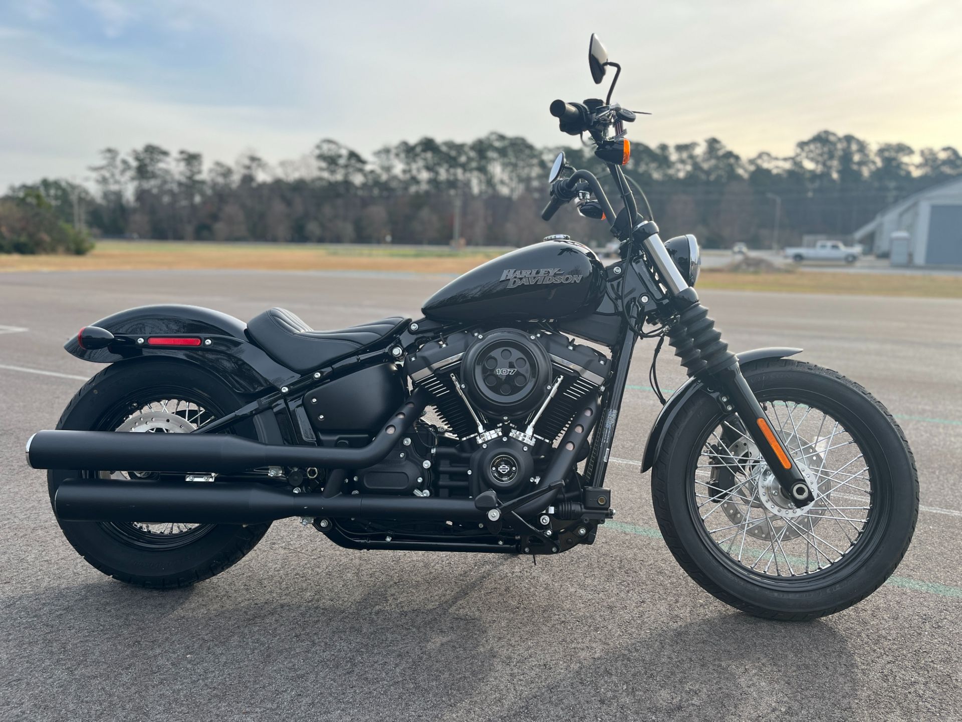 2019 Harley-Davidson Street Bob® in Jacksonville, North Carolina - Photo 2