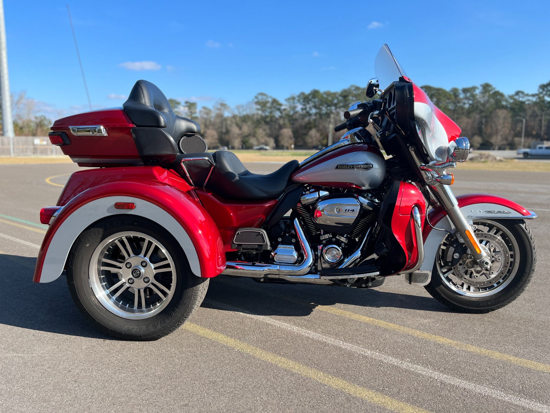 2019 Harley-Davidson Tri Glide® Ultra in Jacksonville, North Carolina - Photo 2
