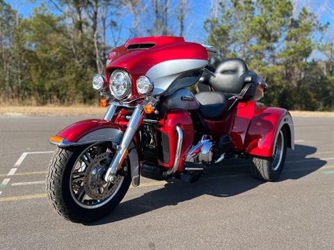2019 Harley-Davidson Tri Glide® Ultra in Jacksonville, North Carolina - Photo 4