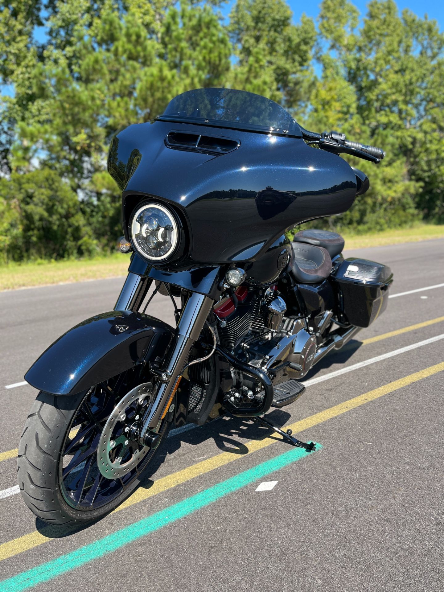 2022 Harley-Davidson CVO™ Street Glide® in Jacksonville, North Carolina - Photo 2