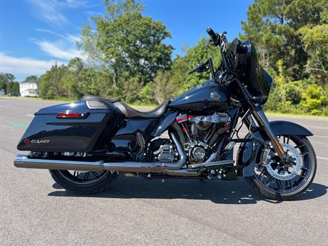 2022 Harley-Davidson CVO™ Street Glide® in Jacksonville, North Carolina - Photo 10