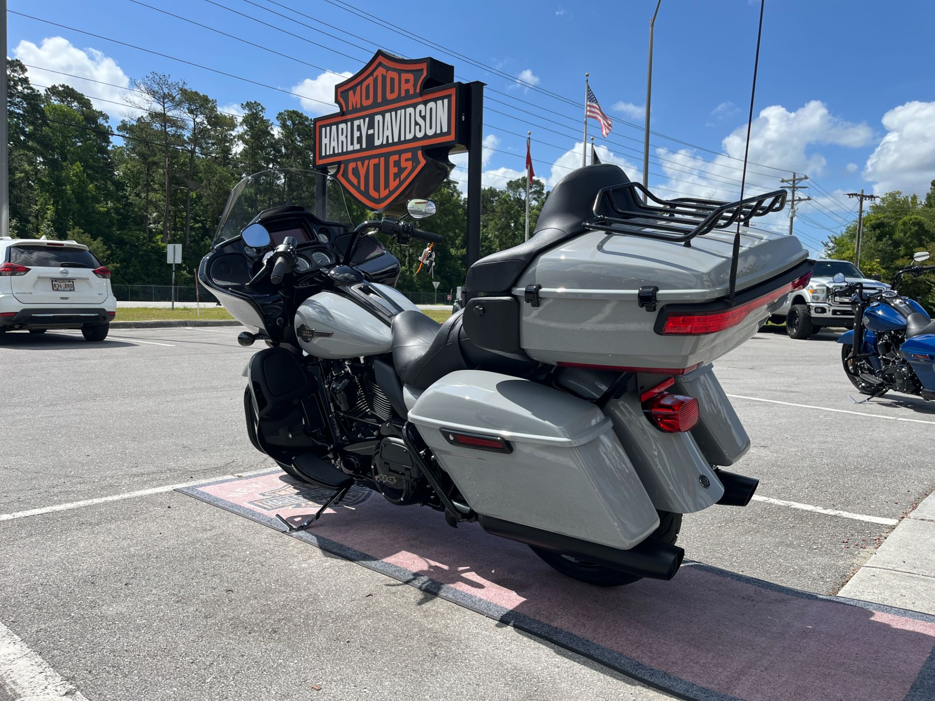 2024 Harley-Davidson Road Glide® Limited in Jacksonville, North Carolina - Photo 6