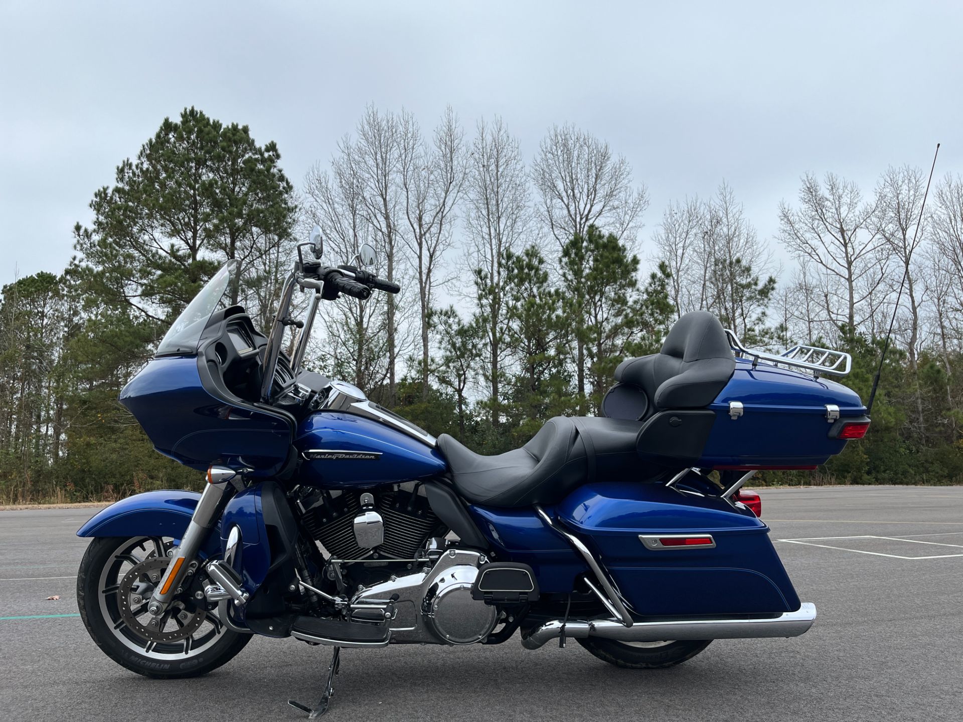 2016 Harley-Davidson Road Glide® Ultra in Jacksonville, North Carolina - Photo 2