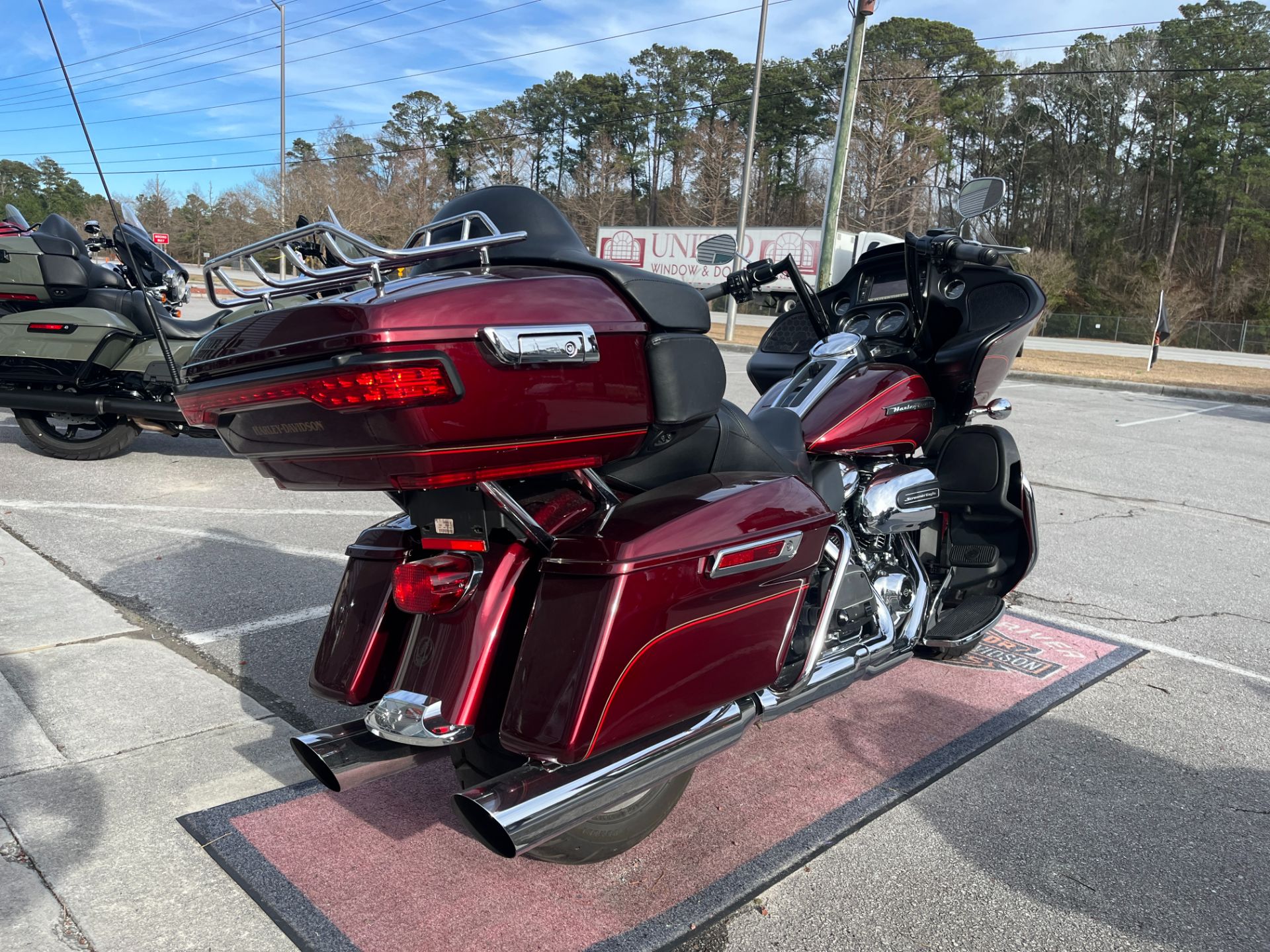 2017 Harley-Davidson Road Glide® Ultra in Jacksonville, North Carolina - Photo 5