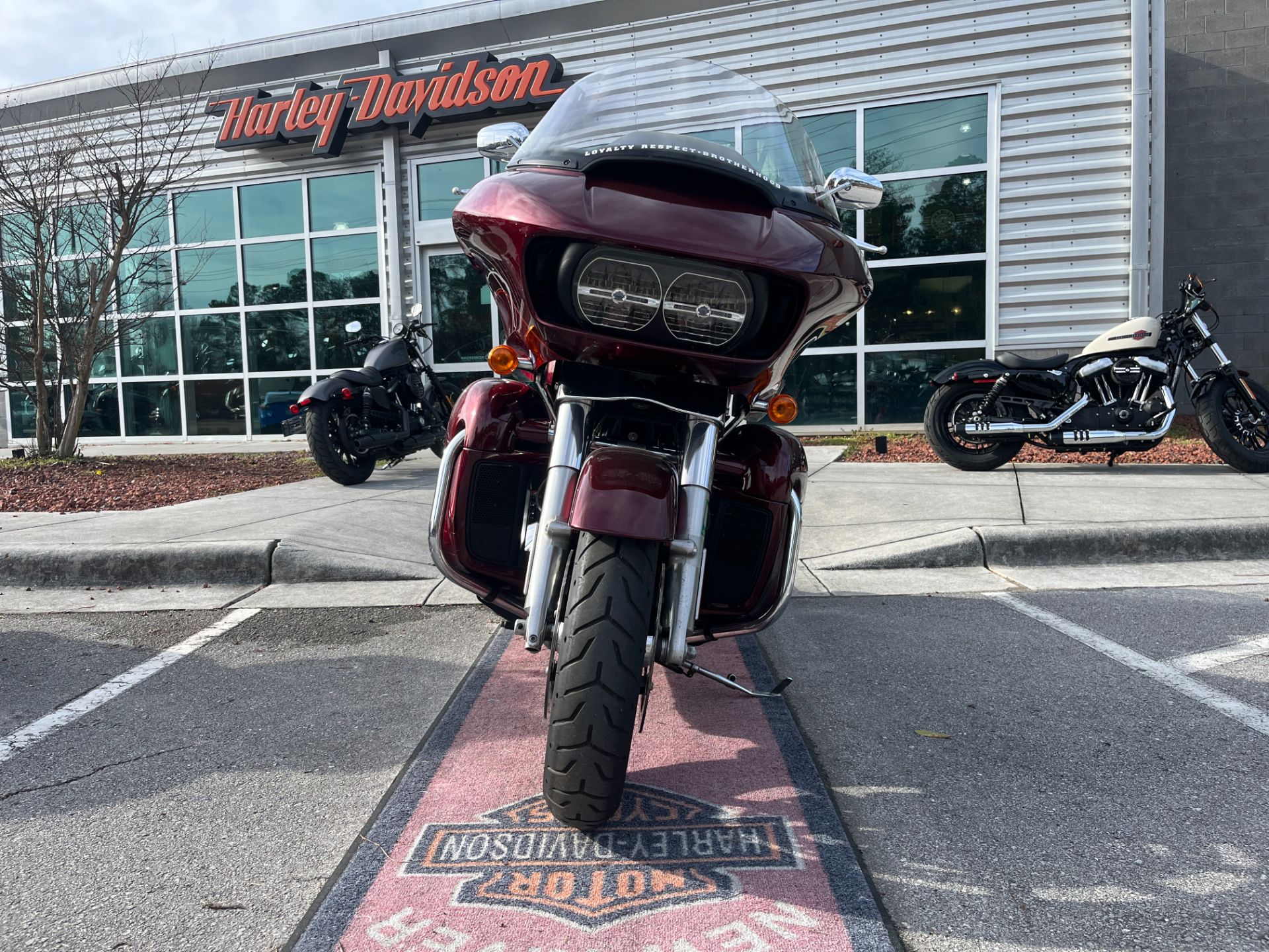 2017 Harley-Davidson Road Glide® Ultra in Jacksonville, North Carolina - Photo 7