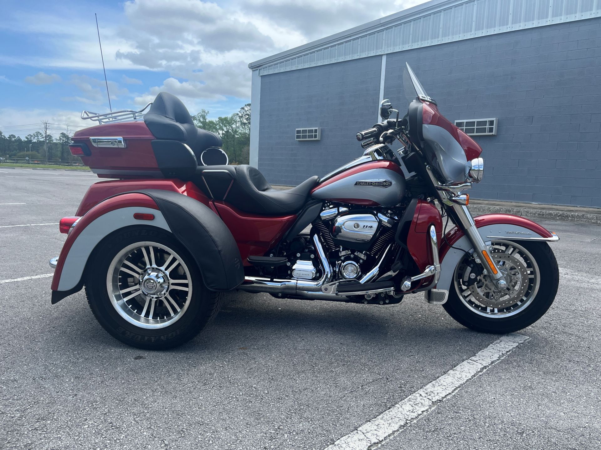 2019 Harley-Davidson Tri-Glide® Ultra in Jacksonville, North Carolina - Photo 1