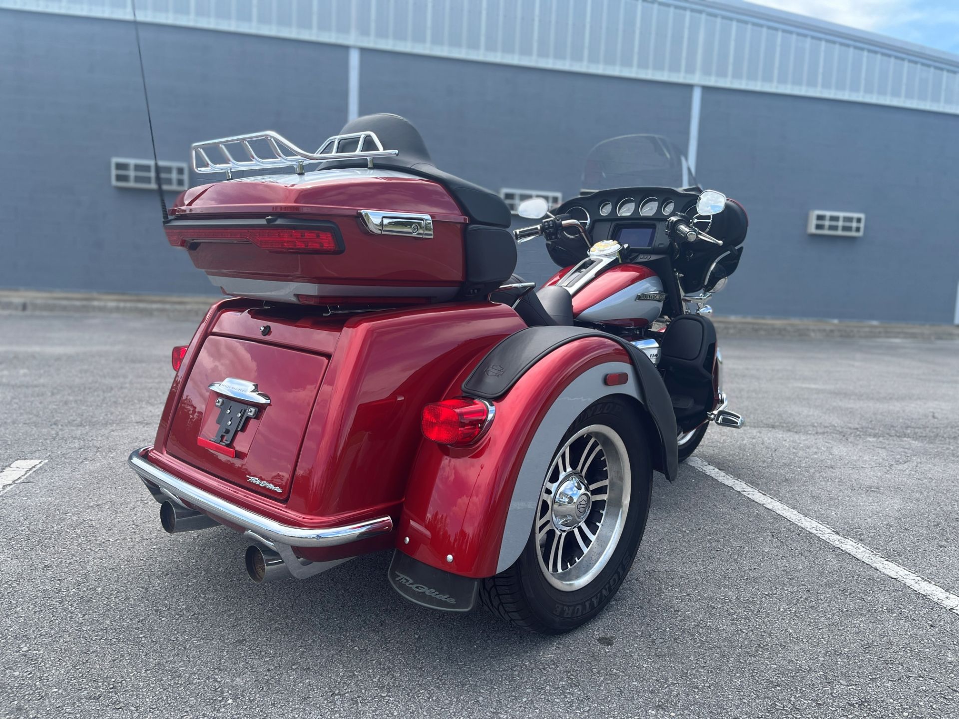 2019 Harley-Davidson Tri-Glide® Ultra in Jacksonville, North Carolina - Photo 2