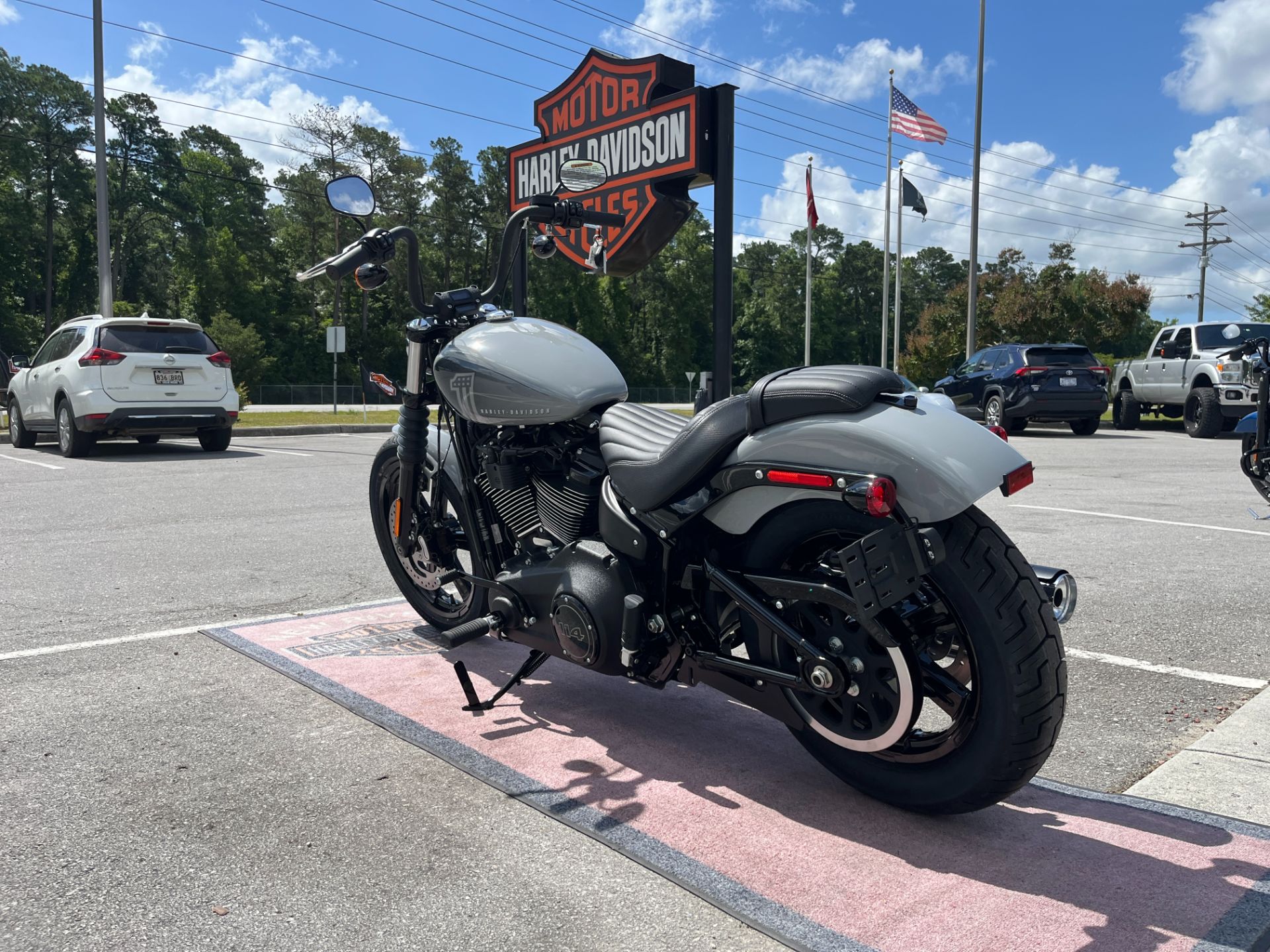 2024 Harley-Davidson Street Bob® 114 in Jacksonville, North Carolina - Photo 6