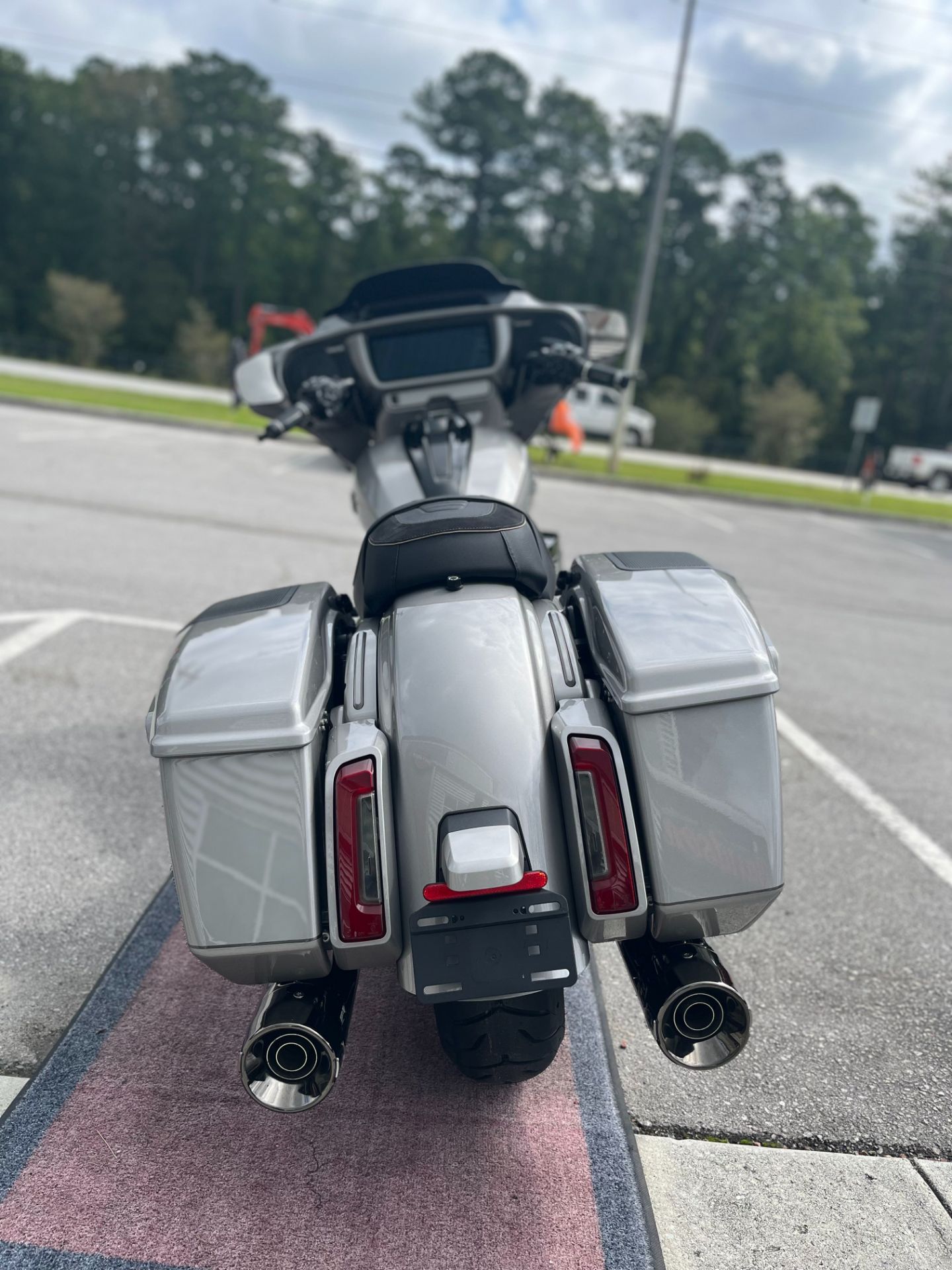 2023 Harley-Davidson CVO™ Street Glide® in Jacksonville, North Carolina - Photo 8