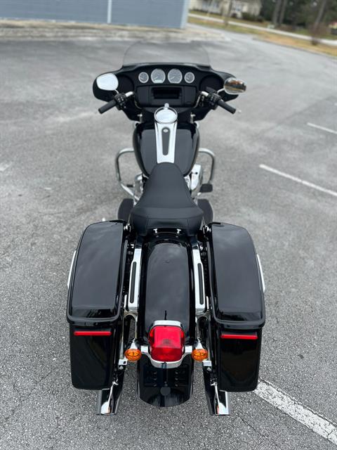 2022 Harley-Davidson Electra Glide® Standard in Jacksonville, North Carolina - Photo 6
