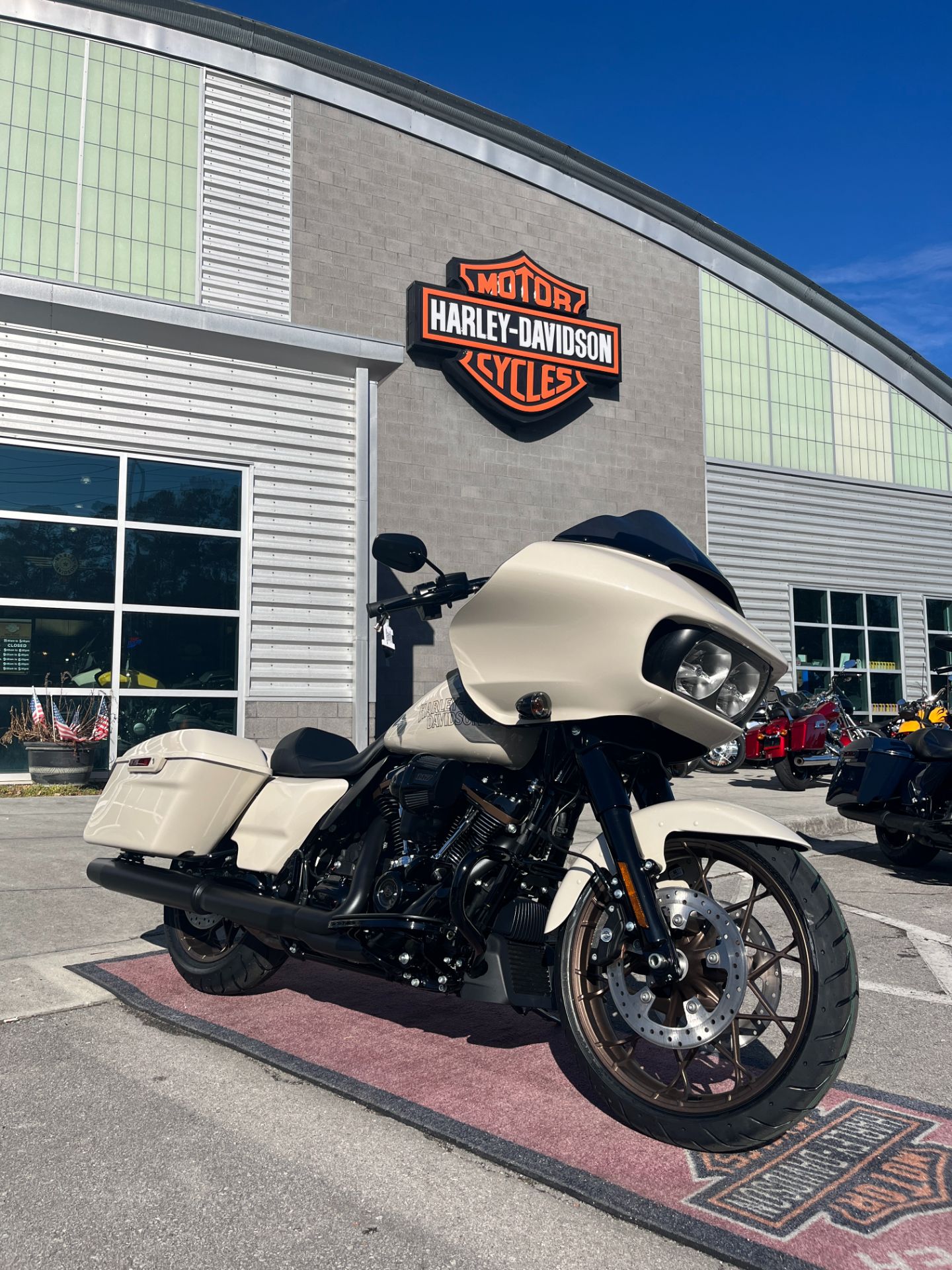 2023 Harley-Davidson Road Glide® ST in Jacksonville, North Carolina - Photo 12