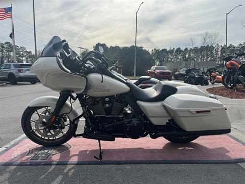 2023 Harley-Davidson Road Glide® ST in Jacksonville, North Carolina - Photo 2