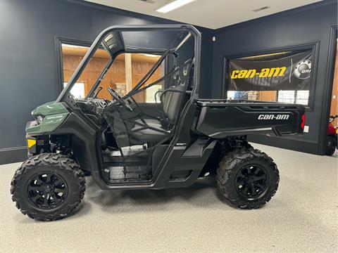 2024 Can-Am Defender DPS HD7 in Iron Station, North Carolina - Photo 2