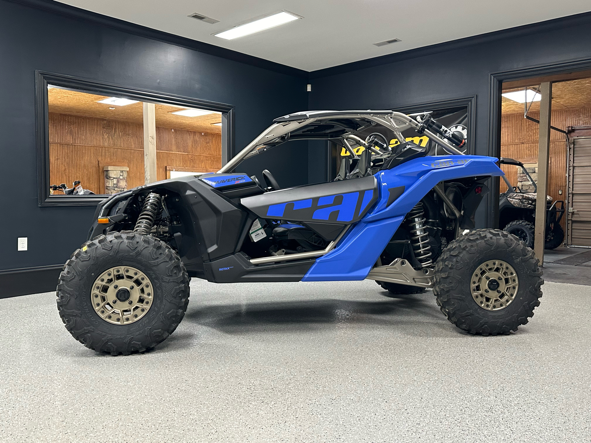 2024 Can-Am Maverick X3 X RS Turbo RR with Smart-Shox in Iron Station, North Carolina - Photo 2