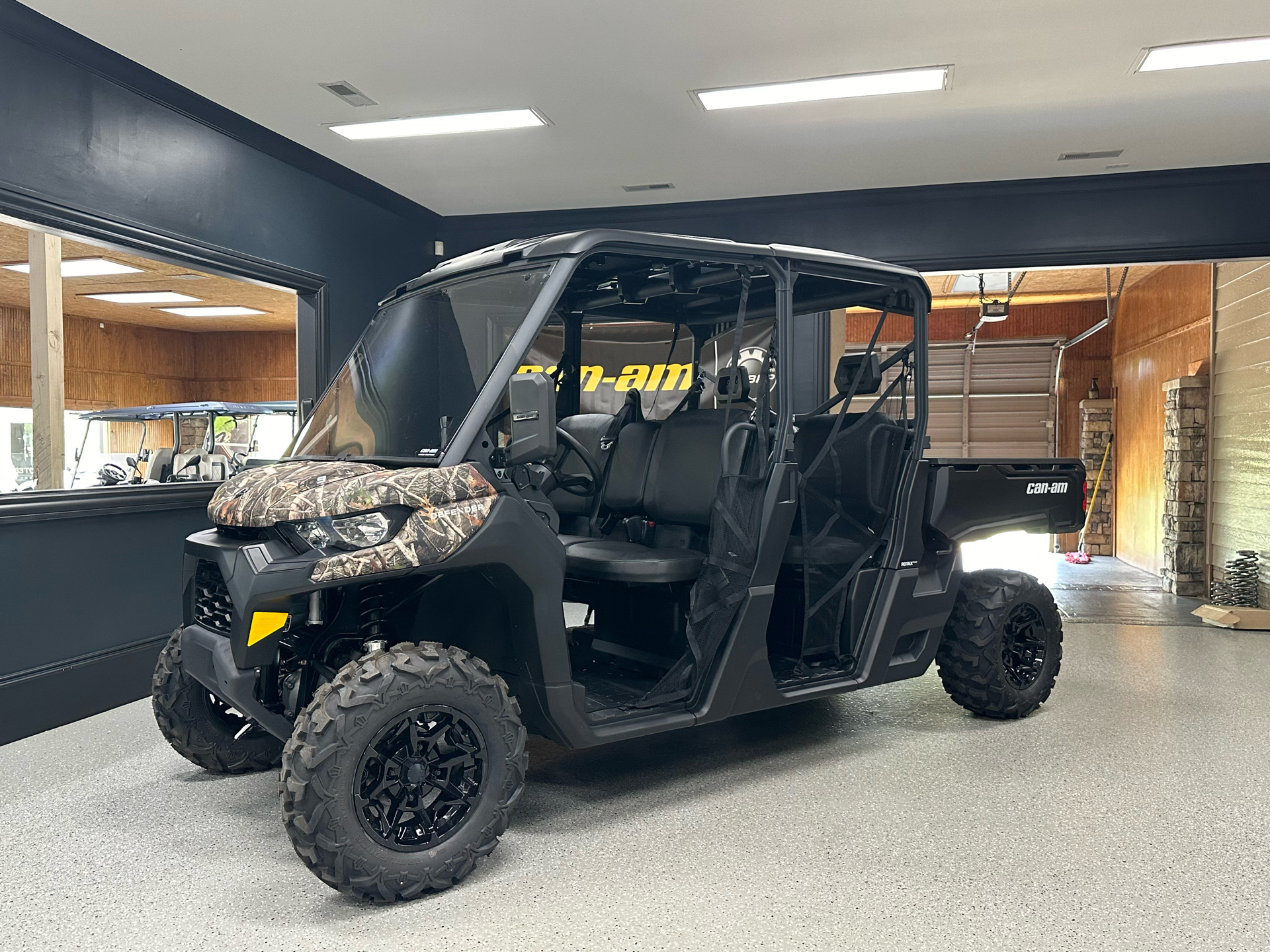 2024 Can-Am Defender MAX DPS HD9 in Iron Station, North Carolina - Photo 1