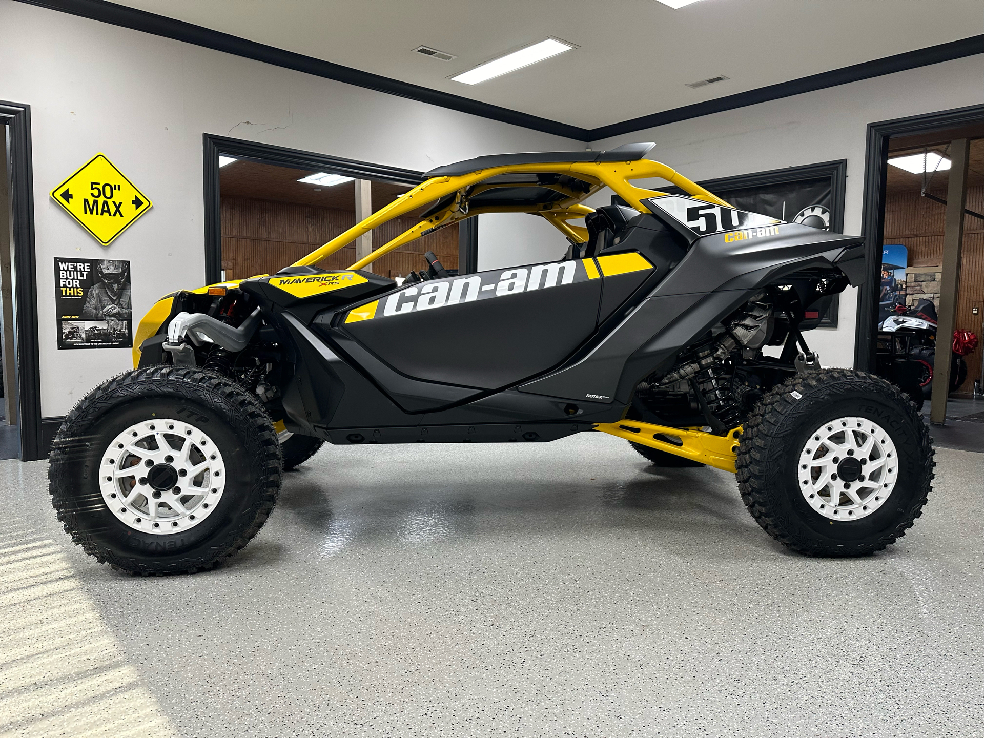 2024 Can-Am Maverick R X RS with Smart-Shox 999T DCT in Iron Station, North Carolina - Photo 7