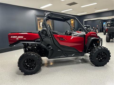 2024 Can-Am Commander XT 700 in Iron Station, North Carolina - Photo 2