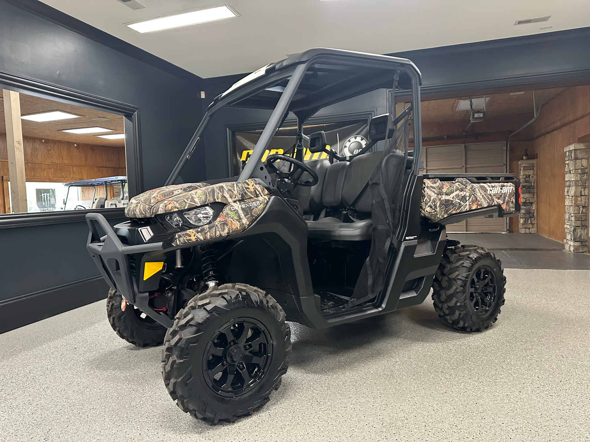 2024 Can-Am Defender XT HD10 in Iron Station, North Carolina - Photo 1