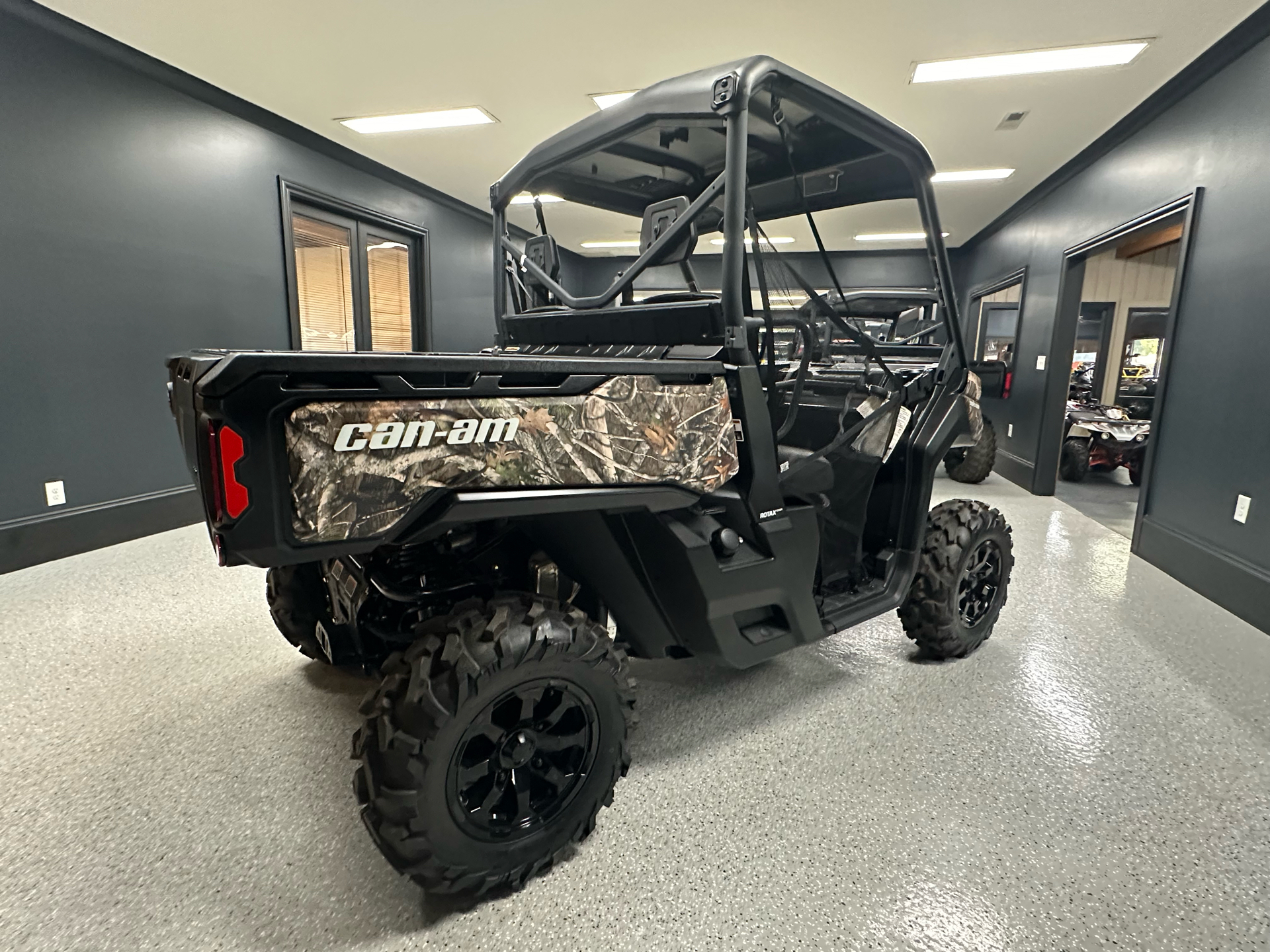 2024 Can-Am Defender XT HD10 in Iron Station, North Carolina - Photo 6