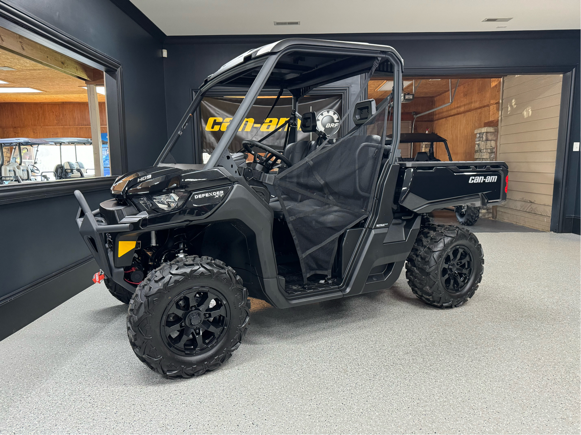 2024 Can-Am Defender XT HD9 in Iron Station, North Carolina - Photo 2