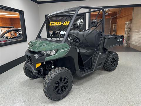 2024 Can-Am Defender DPS HD9 in Iron Station, North Carolina - Photo 1