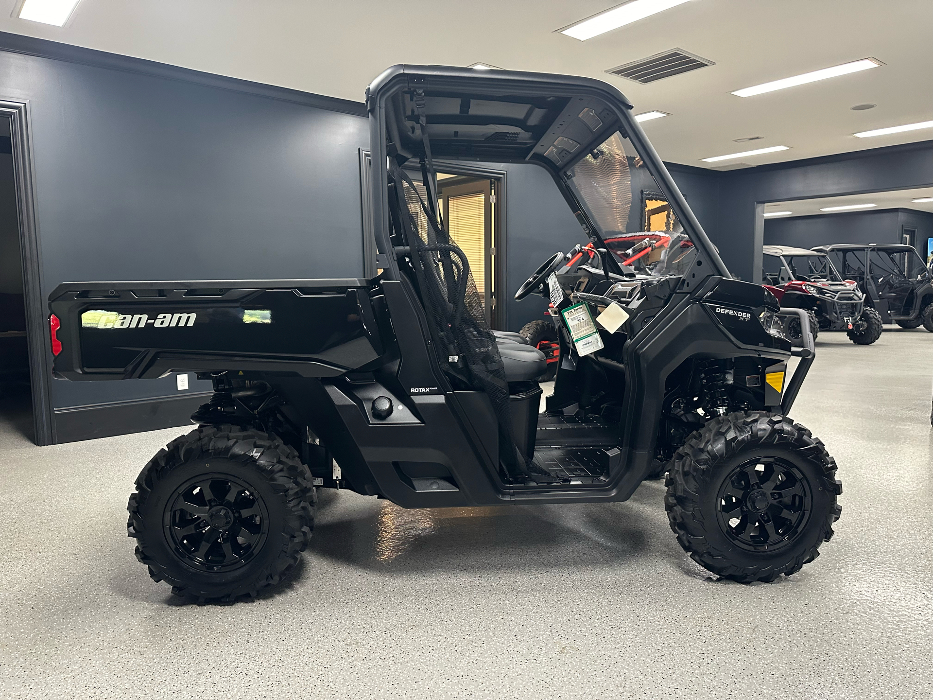 2024 Can-Am Defender XT HD10 in Iron Station, North Carolina - Photo 6