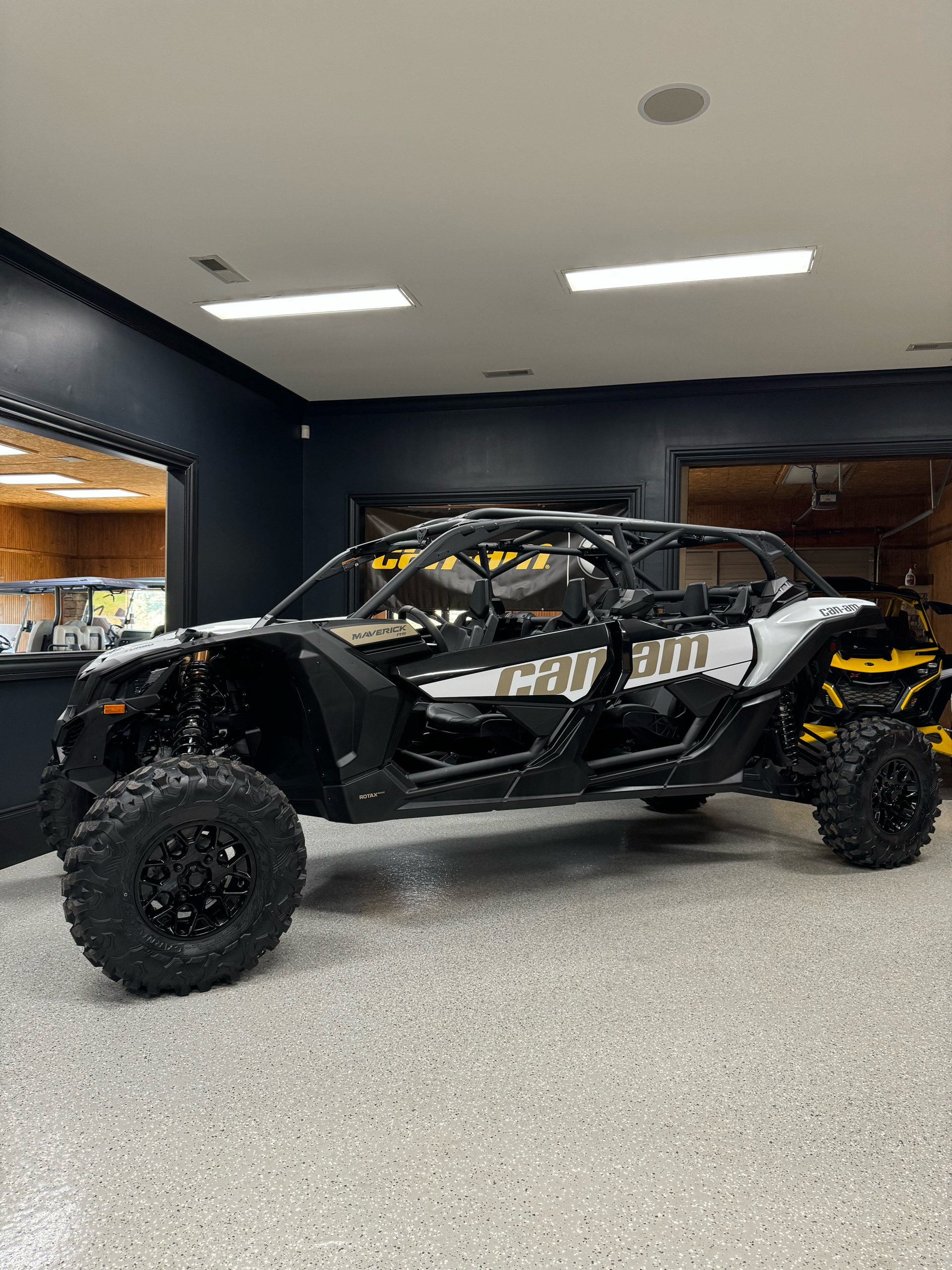 2024 Can-Am Maverick X3 Max RS Turbo in Iron Station, North Carolina - Photo 2