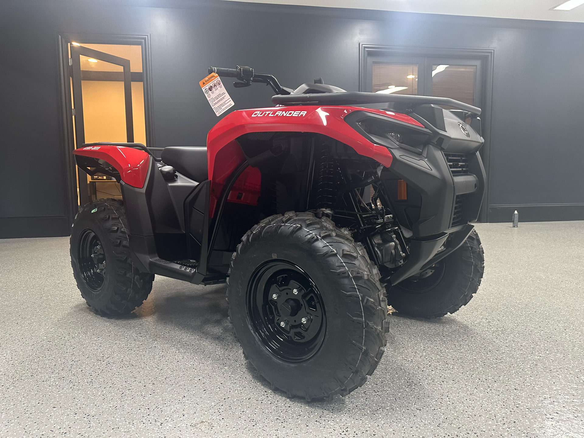 2024 Can-Am Outlander 700 in Iron Station, North Carolina - Photo 5