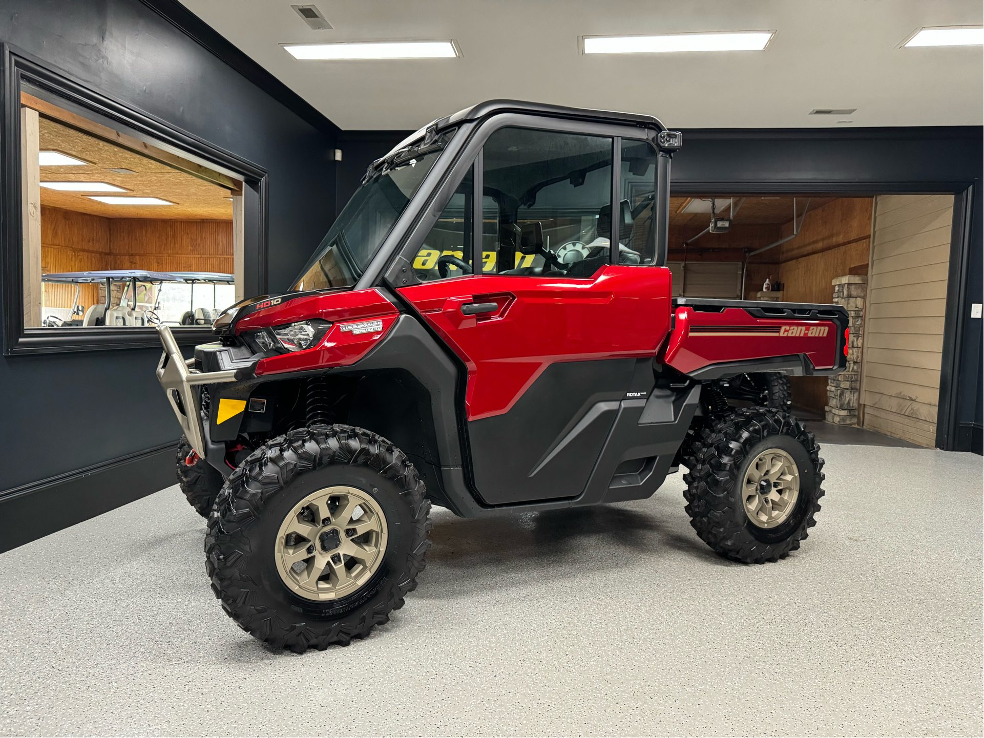 2024 Can-Am Defender Limited in Iron Station, North Carolina - Photo 1