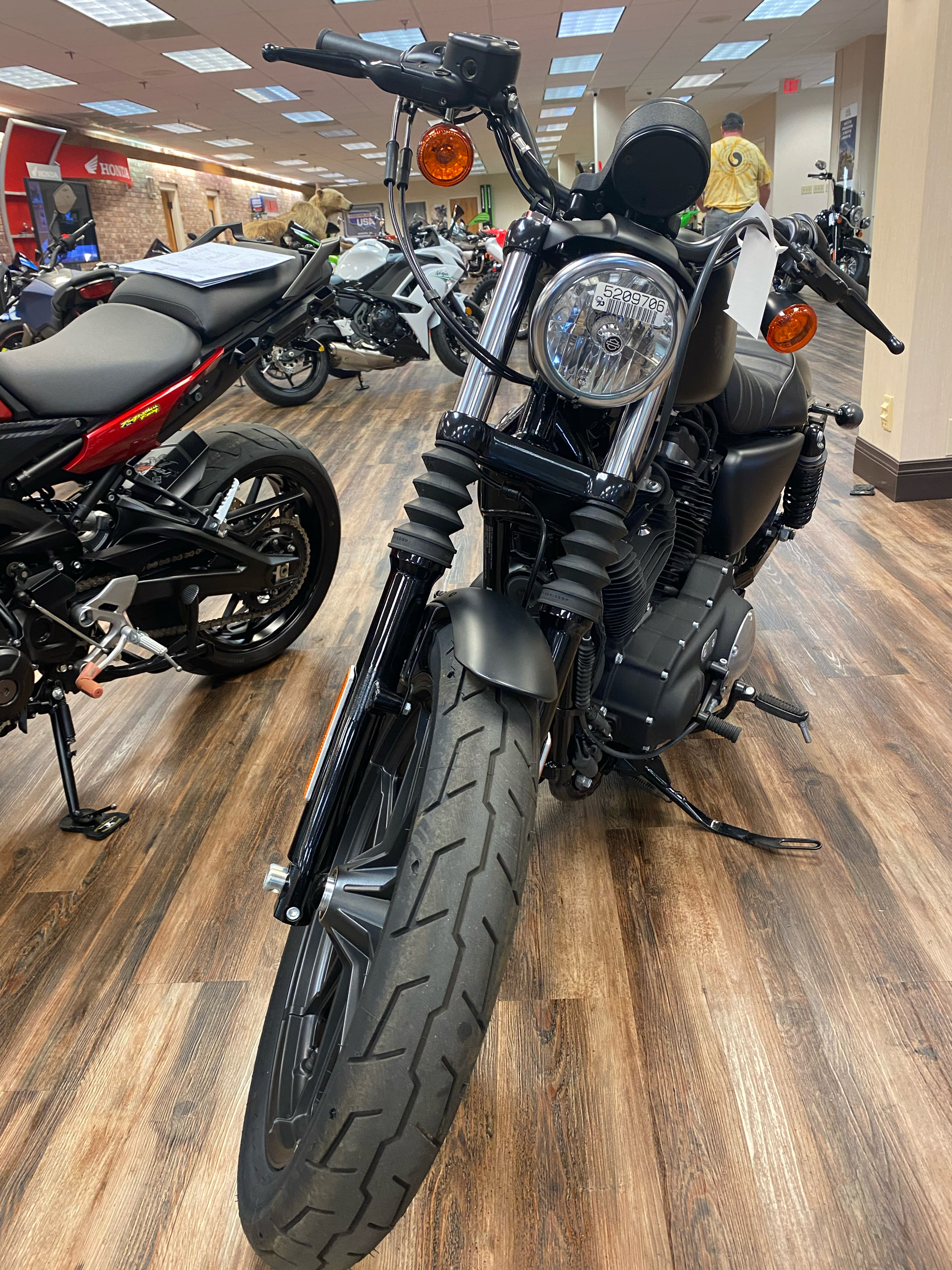 2020 Harley-Davidson Iron 883™ in Statesville, North Carolina - Photo 5