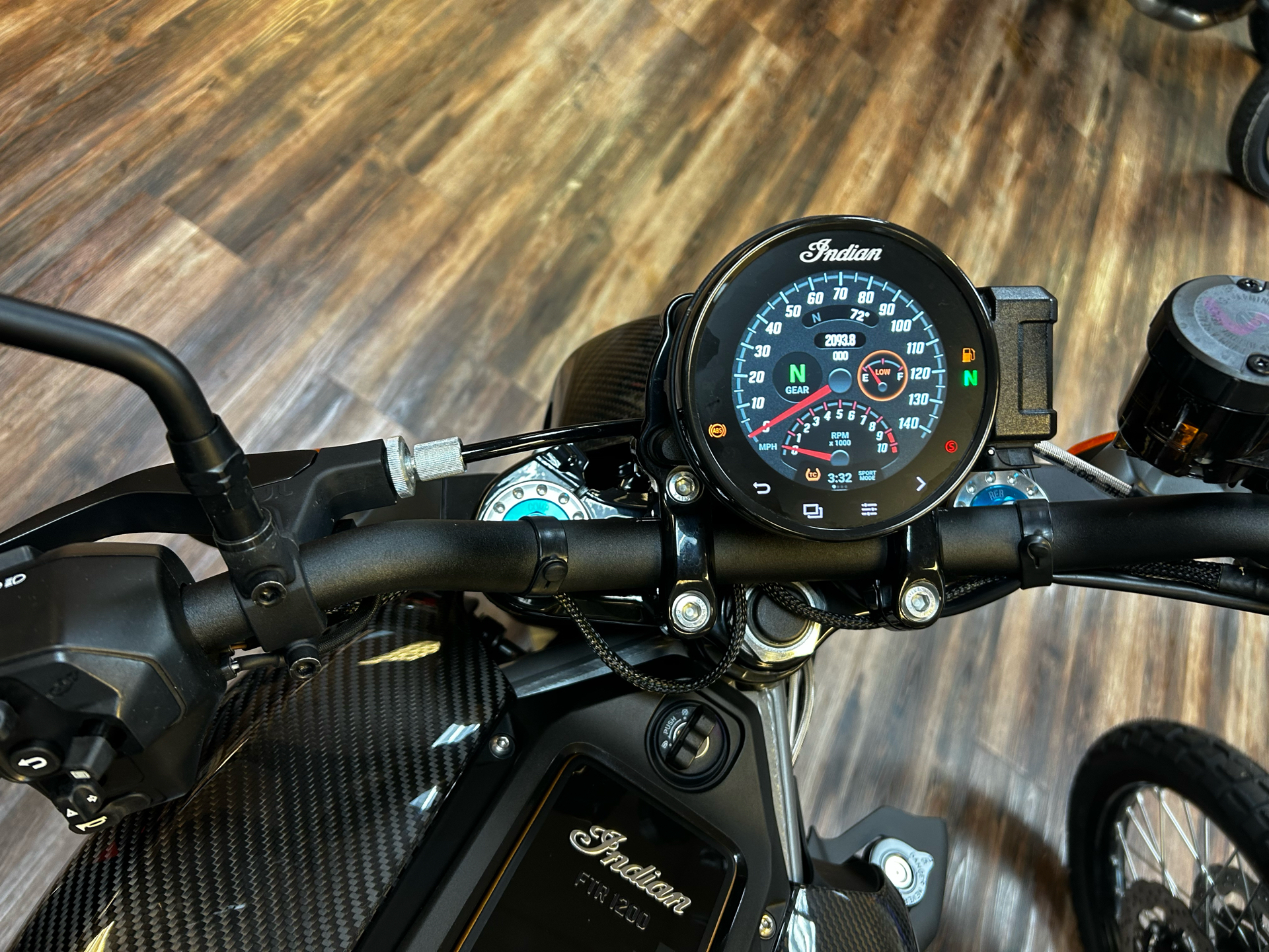 2023 Indian Motorcycle FTR R Carbon in Statesville, North Carolina - Photo 8