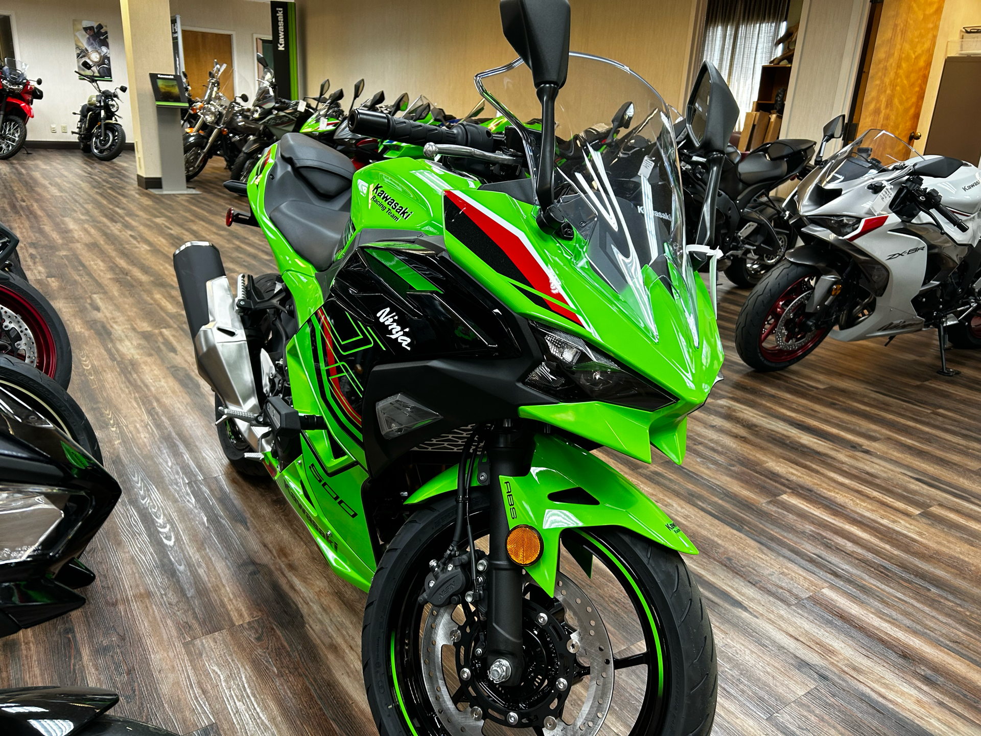 2024 Kawasaki Ninja 500 KRT Edition SE ABS in Statesville, North Carolina - Photo 4