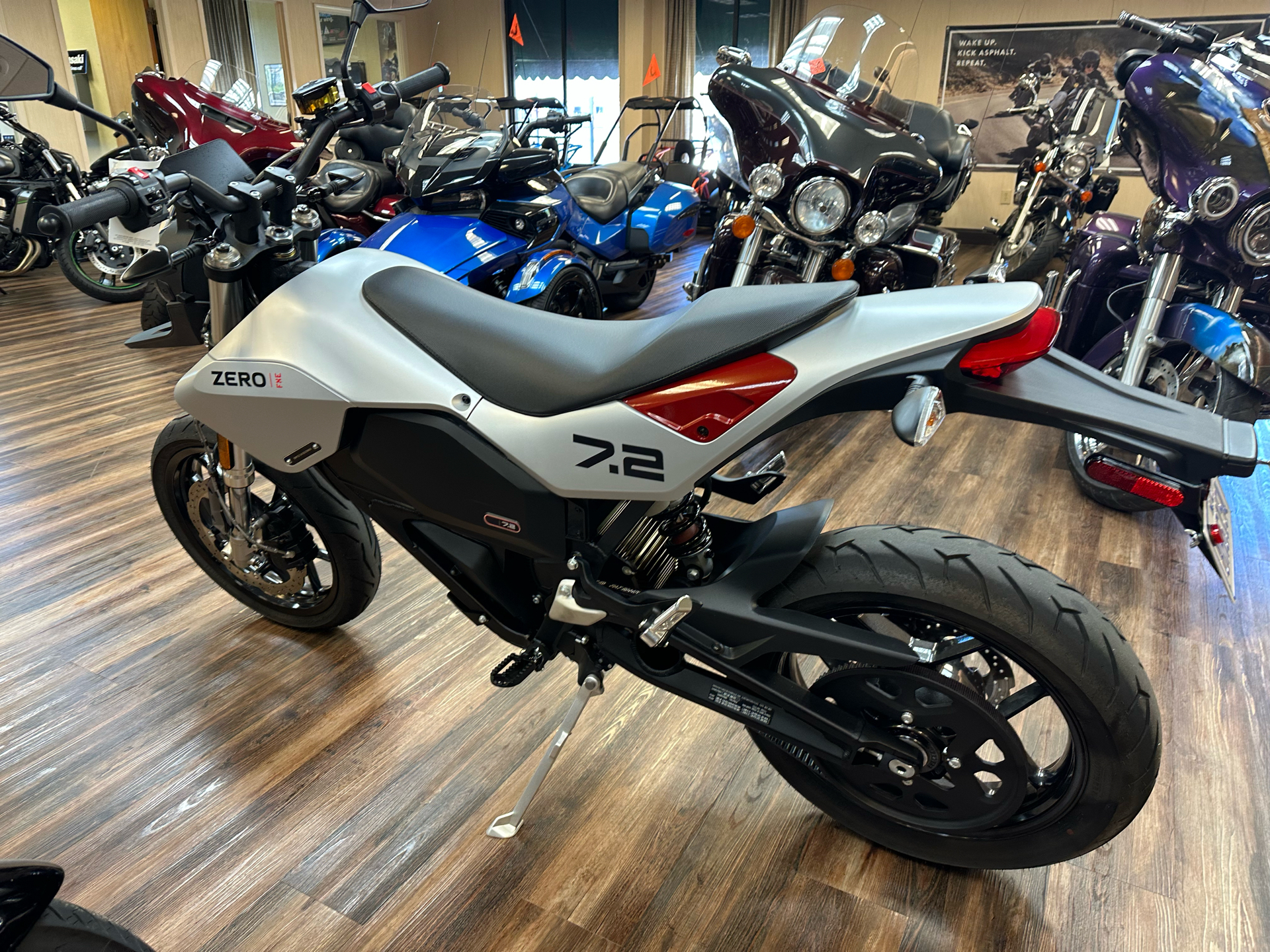 2022 Zero Motorcycles FXE ZF7.2 Integrated in Statesville, North Carolina - Photo 5