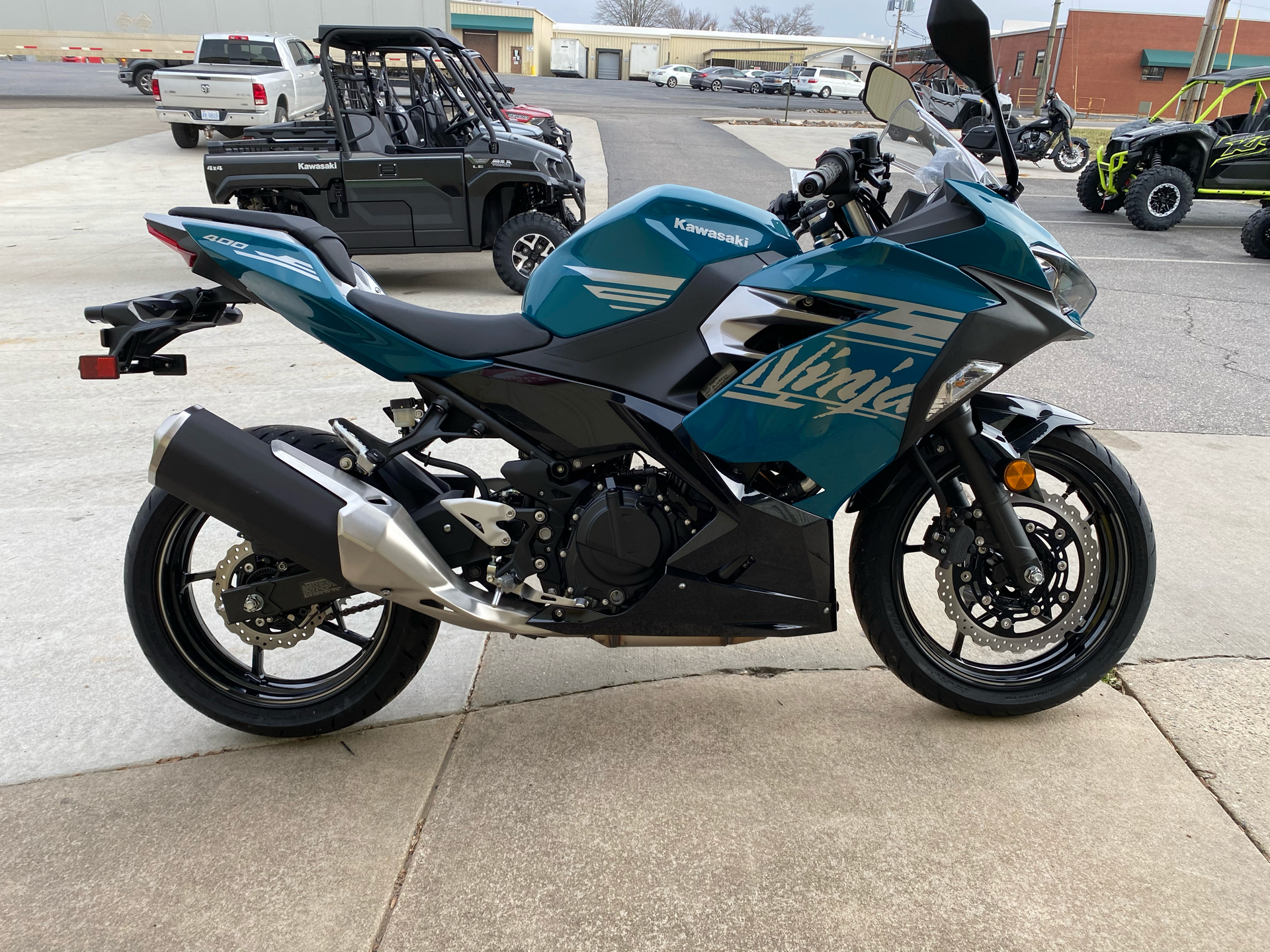 New 2021 Kawasaki Ninja 400 Motorcycles in NC | Stock - greatwesternmotorcycles.com