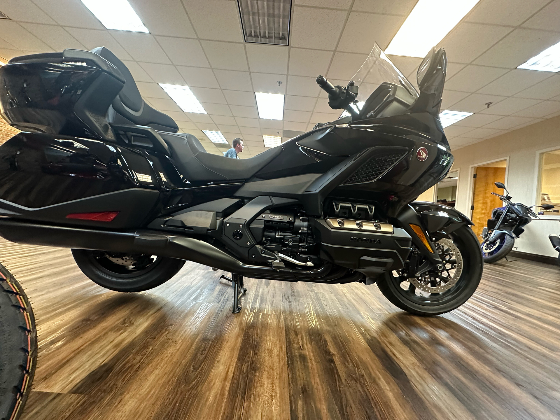 2023 Honda Gold Wing Tour Automatic DCT in Statesville, North Carolina - Photo 10