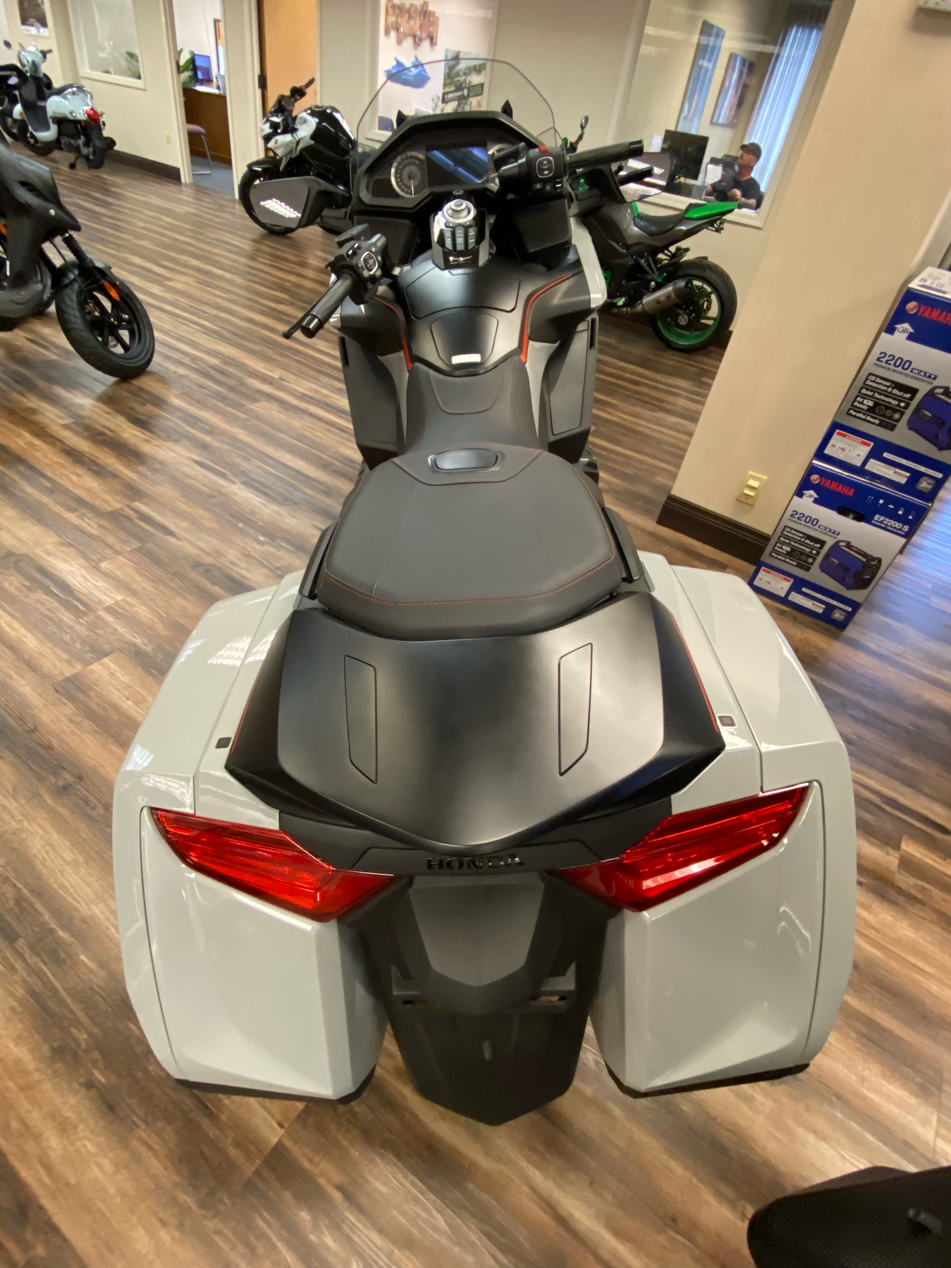 2021 Honda Gold Wing Automatic DCT in Statesville, North Carolina - Photo 10
