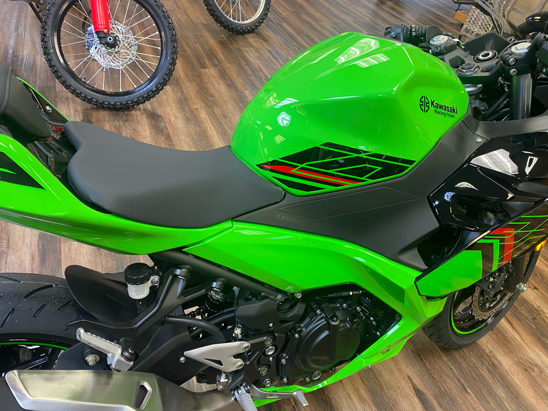 2023 Kawasaki Ninja 400 ABS KRT Edition in Statesville, North Carolina - Photo 6