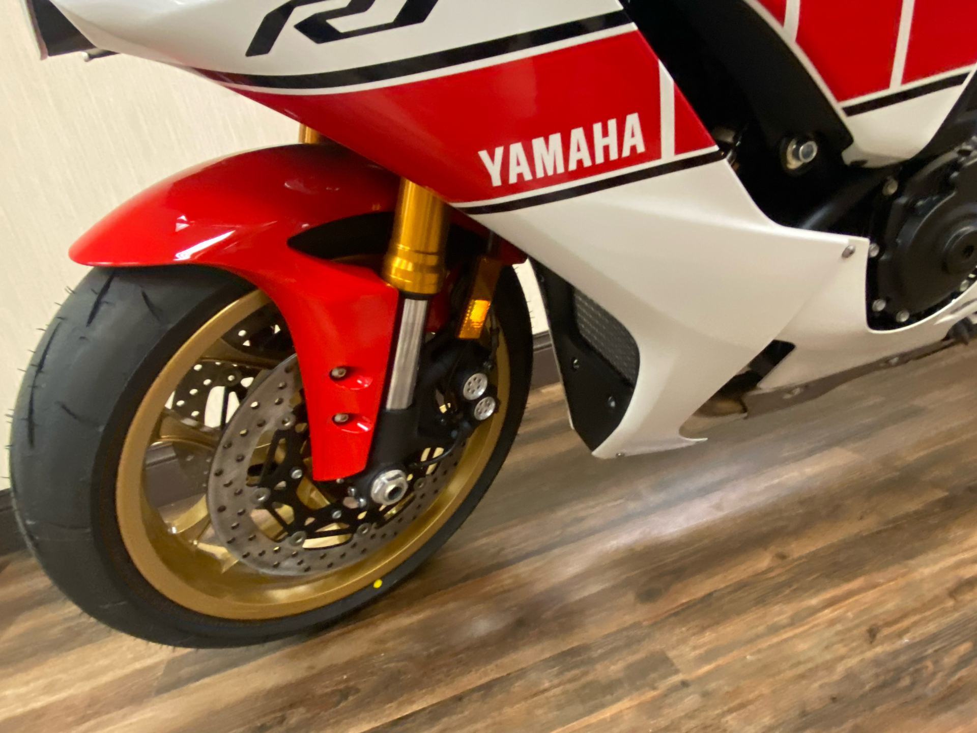 2022 Yamaha YZF-R1 World GP 60th Anniversary Edition in Statesville, North Carolina - Photo 6